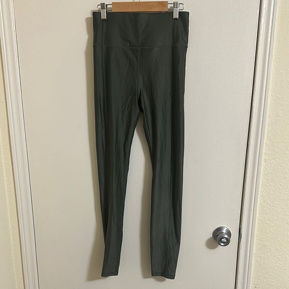 EUC Sweaty Betty Full Length Green Athletic Leggings Small - Picture 1 of 4